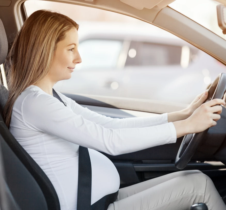 Prawo jazdy w ciąży – czy i gdzie można uczyć się jazdy w Gdańsku? | OSK Tailor Gdańsk